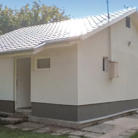 Prázdninový dům Two-bedroom Holiday In Velence